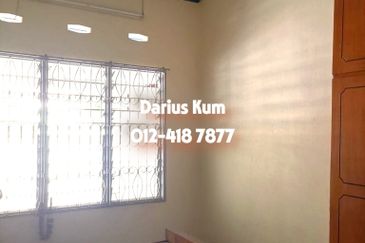 Terrace, Lintang Gelugor, Jelutong