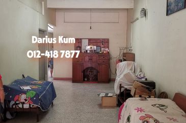 Terrace, Lintang Gelugor, Jelutong