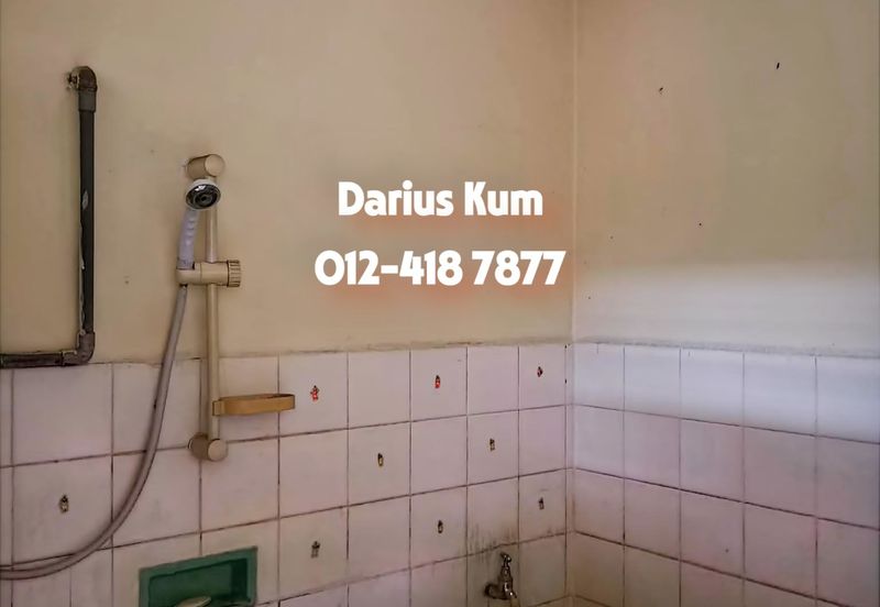 Terrace, Lintang Gelugor, Jelutong