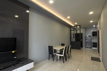 D'Summit Residences @ Kempas Utama