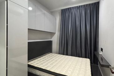 D'Summit Residences @ Kempas Utama