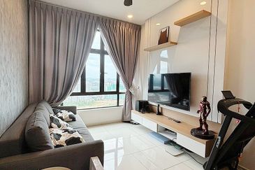 D'Summit Residences @ Kempas Utama