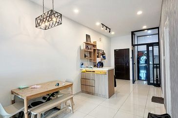 D'Summit Residences @ Kempas Utama