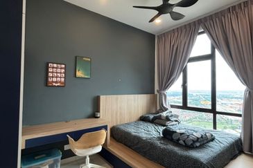 D'Summit Residences @ Kempas Utama