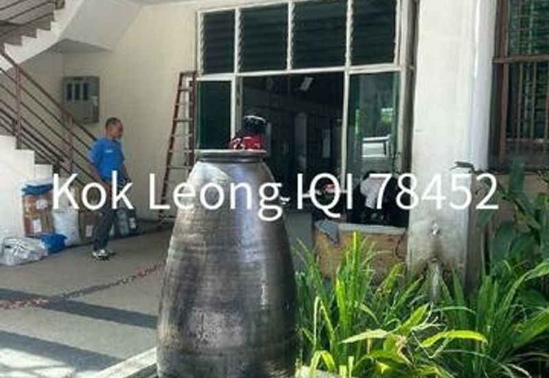 Villa Park Condominium