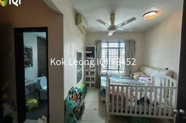 Villa Park Condominium