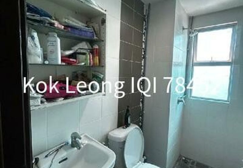 Villa Park Condominium