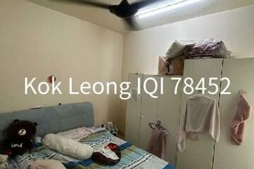 Villa Park Condominium