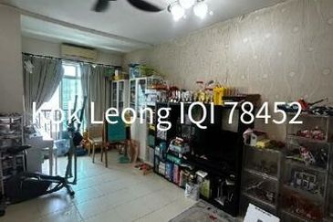 Villa Park Condominium