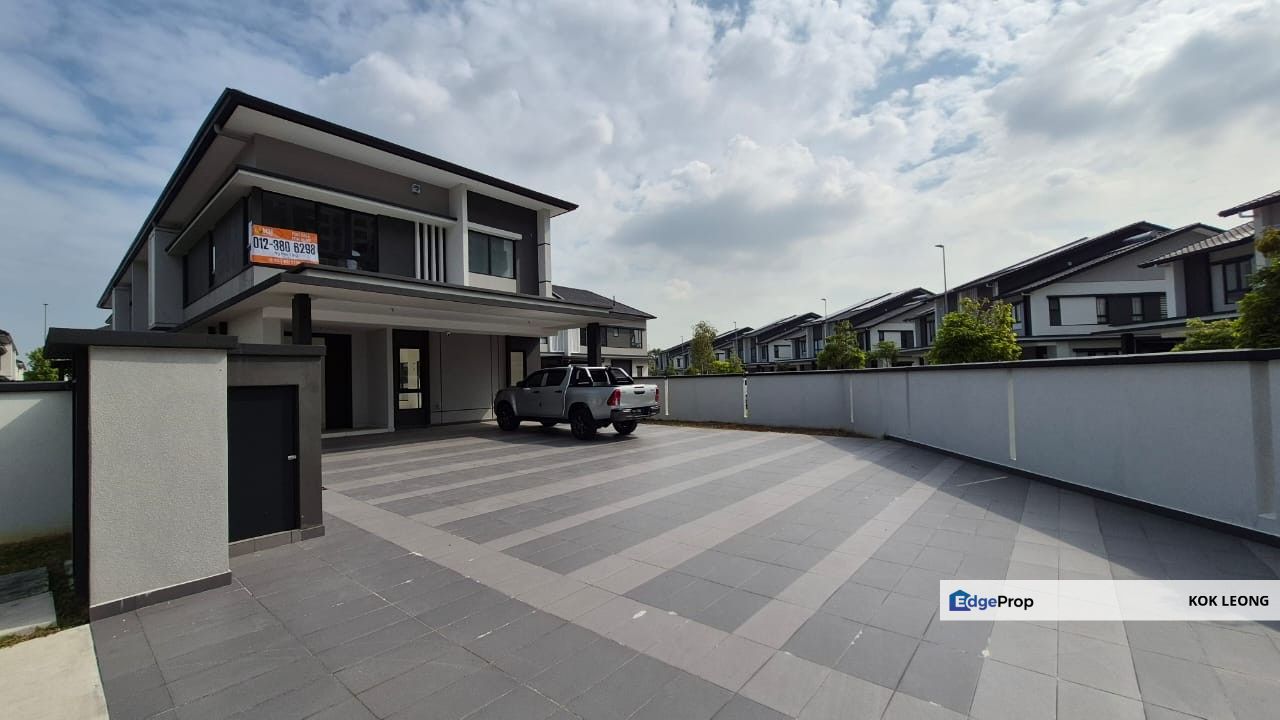 Freesia Residence @Tropicana Aman For Sale Bungalow EndLot 5+1 Bedrooms , 6+1 Bathrooms, Selangor, Telok Panglima Garang