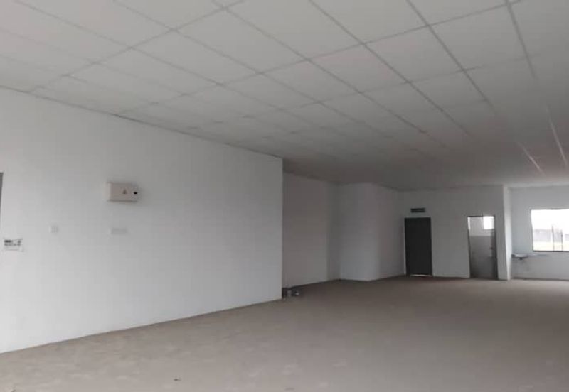 2 Storey Parklane City Benoni facing Servay Super market