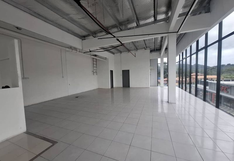 Benoni Commercial Centre Papar | Facing Pan Borneo Hight Way