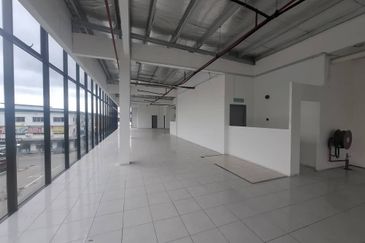 Benoni Commercial Centre Papar | Facing Pan Borneo Hight Way