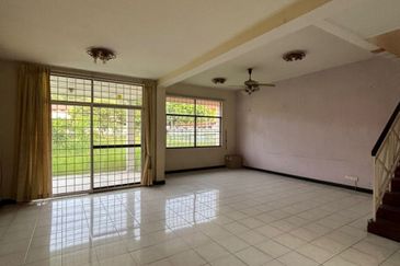 Taman Bestari | Herat of Luyang | near Klinik Kesihatan Luyang and The Logg