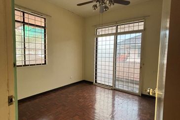 Taman Bestari | Herat of Luyang | near Klinik Kesihatan Luyang and The Logg