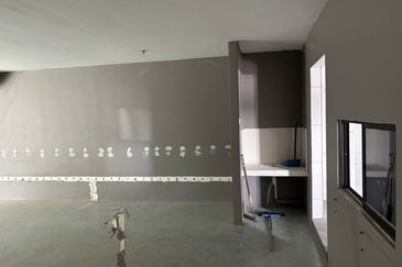 Sutera Avenue 1st Floor Corner Opposite Imago Shopping Mall