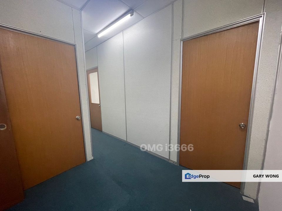 Bayu Tinggi Klang First Floor Space Office Space 22x80 Partial Furnished Good Condition for Rent, Selangor, Klang