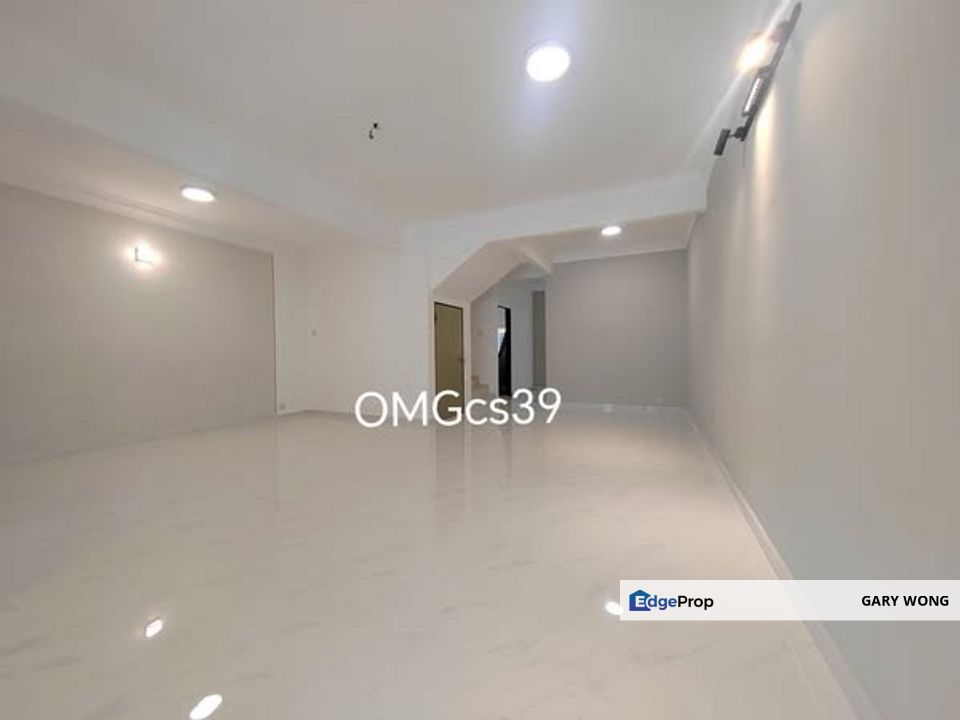 Mutiara Bandar Bukit Raja 2 Storey House 20x65 4r3b Newly Fully Renovated Good Condition Freehold Gated Guarded for Sale , Selangor, Klang