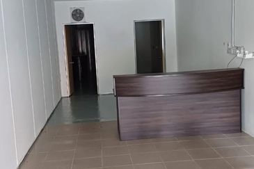 Seksyen 18 Shah Alam Ground Floor Shop Lot 1500sqft Hot Area Prime Location Limited Unit for Rent