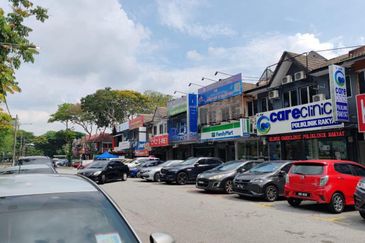 Seksyen 18 Shah Alam Ground Floor Shop Lot 1500sqft Hot Area Prime Location Limited Unit for Rent