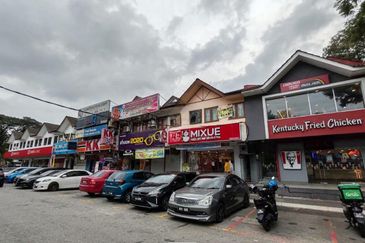 Seksyen 18 Shah Alam Ground Floor Shop Lot 1500sqft Hot Area Prime Location Limited Unit for Rent