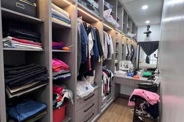 Ayra @ Bandar Bukit Raja