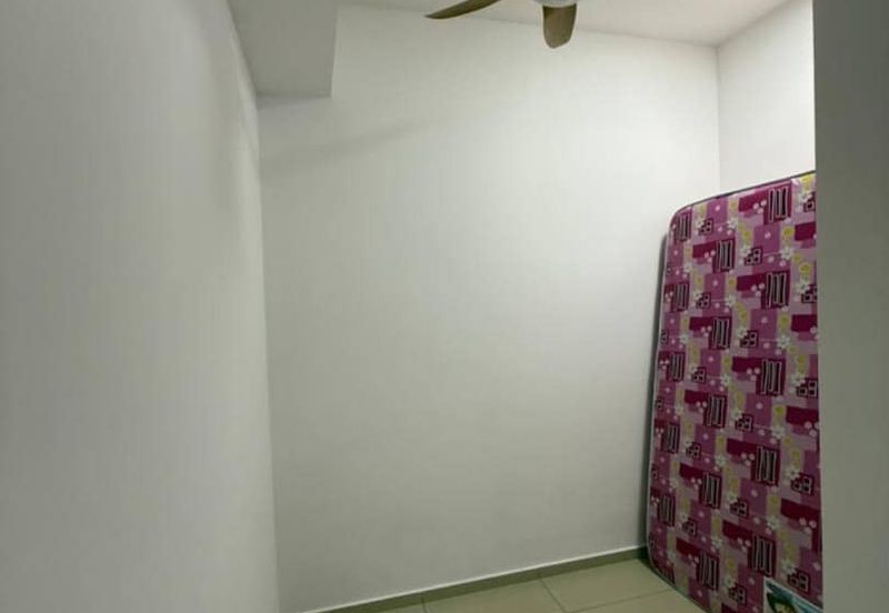 Adria Residence @ Gravit8