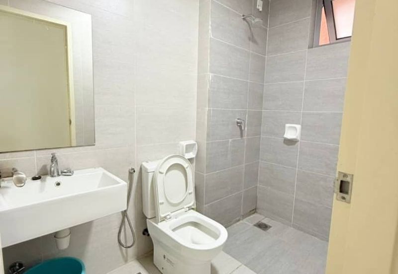 Adria Residence @ Gravit8