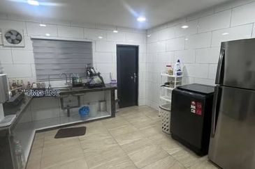 Kapar Batu 10 Klang Single Storey House 20x80 4r2b Fully Renovated Extended Tip Top Condition Freehold for Sale 