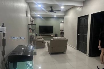 Kapar Batu 10 Klang Single Storey House 20x80 4r2b Fully Renovated Extended Tip Top Condition Freehold for Sale 