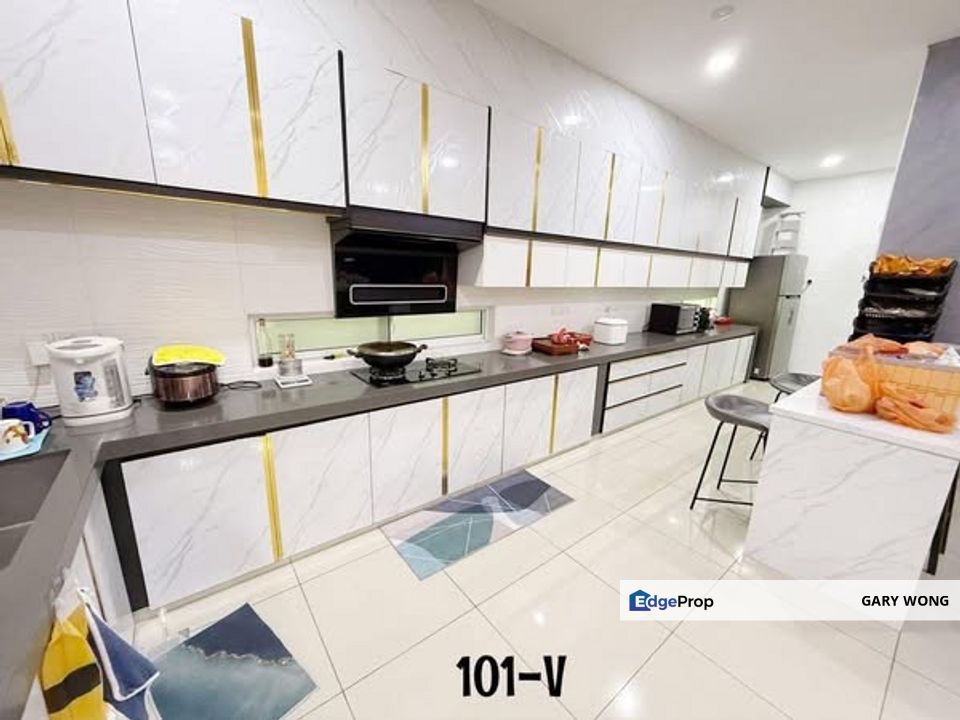 Canary Garden Bandar Bestari Klang 2 storey Semi D 40x80 Fully Renovated Extended Gated Guarded Freehold for Sale, Selangor, Klang