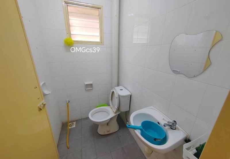 Pangsapuri Akasia, Bandar Botanic