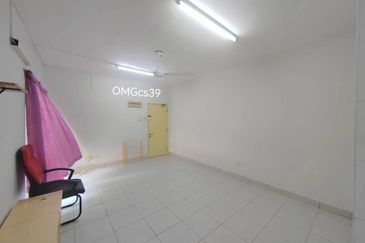 Pangsapuri Akasia, Bandar Botanic