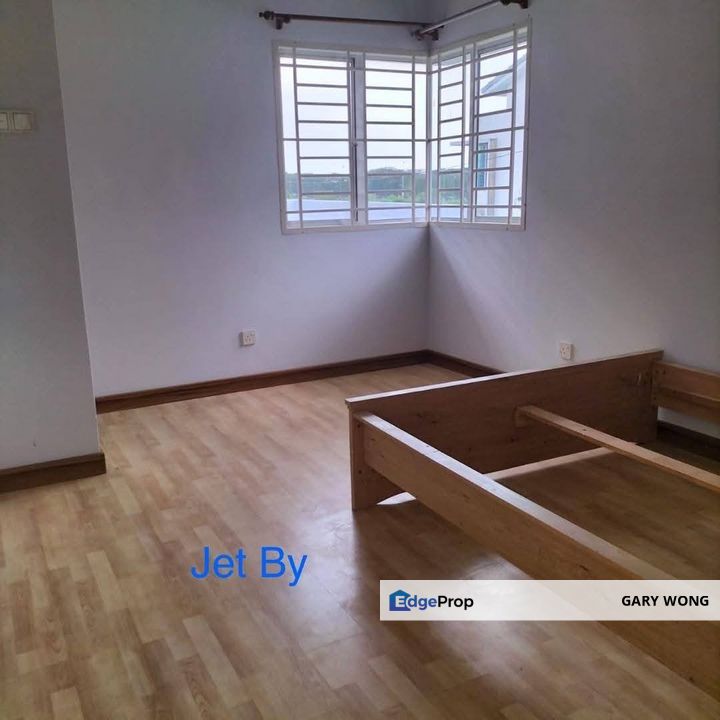 Petunia Bandar Bukit Raja Klang 2 Storey House End Lot Freehold Gated Guarded for Sale, Selangor, Klang