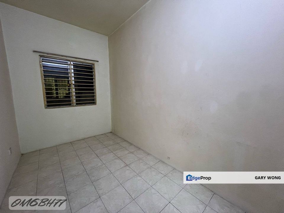 Bayu Villa Apartment Bayu Perdana Klang Below Market Value Full Loan Freehold Gated Guarded for Sale , Selangor, Klang