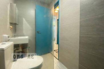 Adria Residence @ Gravit8