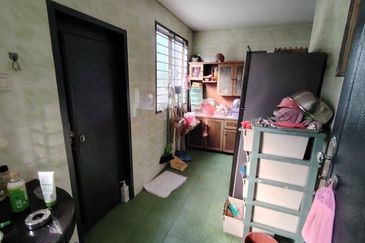 Taman Teluk Gedung Indah