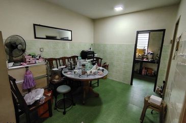 Taman Teluk Gedung Indah