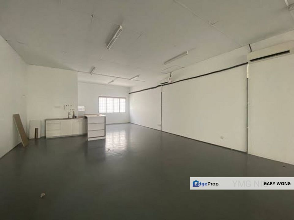 Bandar Botanic Klang Office Space Partial Furnished 3 air cond Good Condition for Rent , Selangor, Klang