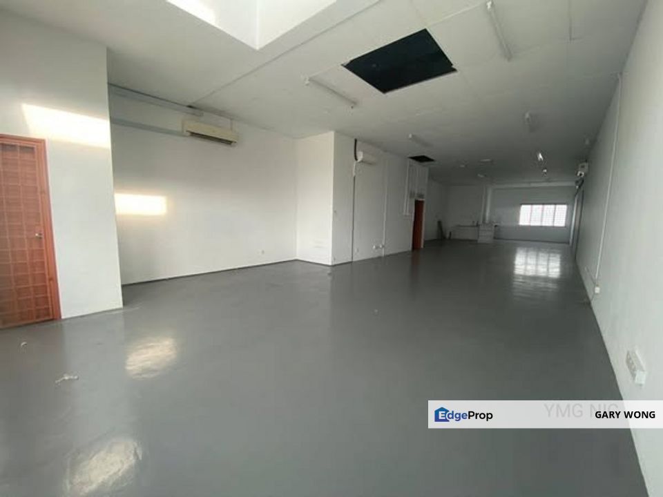 Bandar Botanic Klang Office Space Partial Furnished 3 air cond Good Condition for Rent , Selangor, Klang