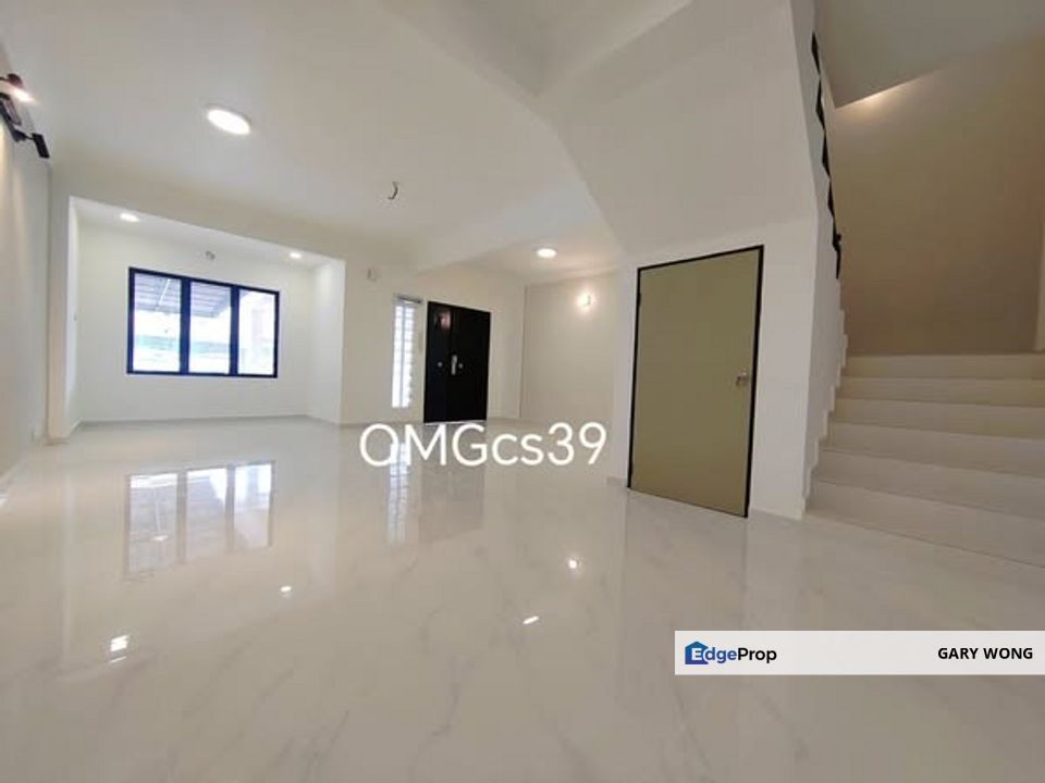 Mutiara Bandar Bukit Raja 2 Storey House 20x65 4r3b Newly Fully Renovated Good Condition Freehold Gated Guarded for Sale , Selangor, Klang
