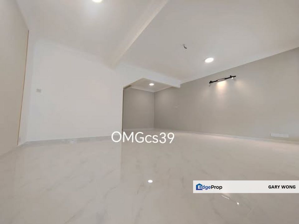 Mutiara Bandar Bukit Raja 2 Storey House 20x65 4r3b Newly Fully Renovated Good Condition Freehold Gated Guarded for Sale , Selangor, Klang
