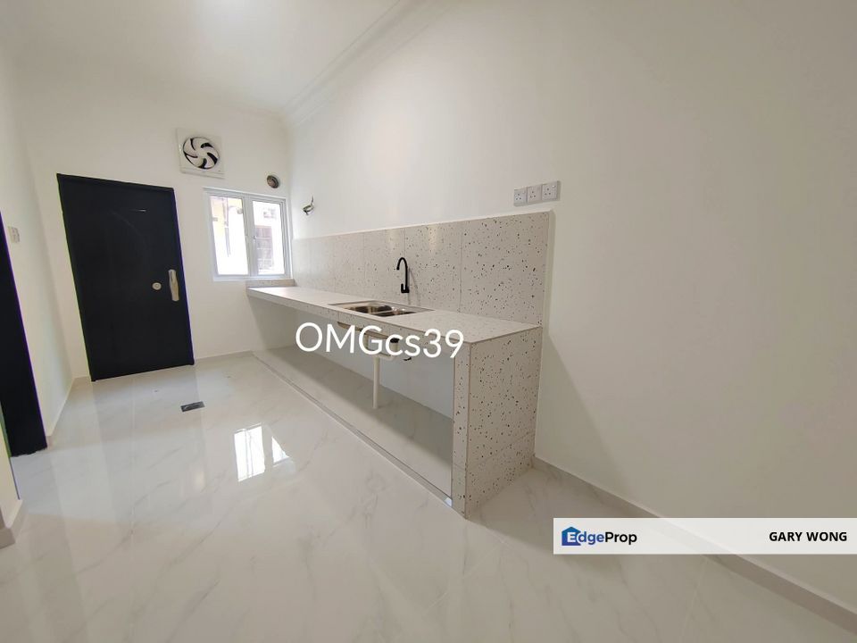 Mutiara Bandar Bukit Raja 2 Storey House 20x65 4r3b Newly Fully Renovated Good Condition Freehold Gated Guarded for Sale , Selangor, Klang