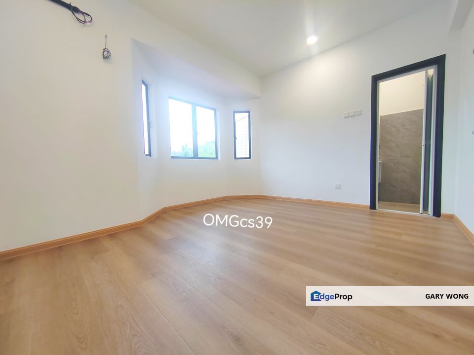 Taman Puchong Utama 9 Double Storey House Fully Renovated Extended Facing Field Freehold for Sale, Selangor, Puchong