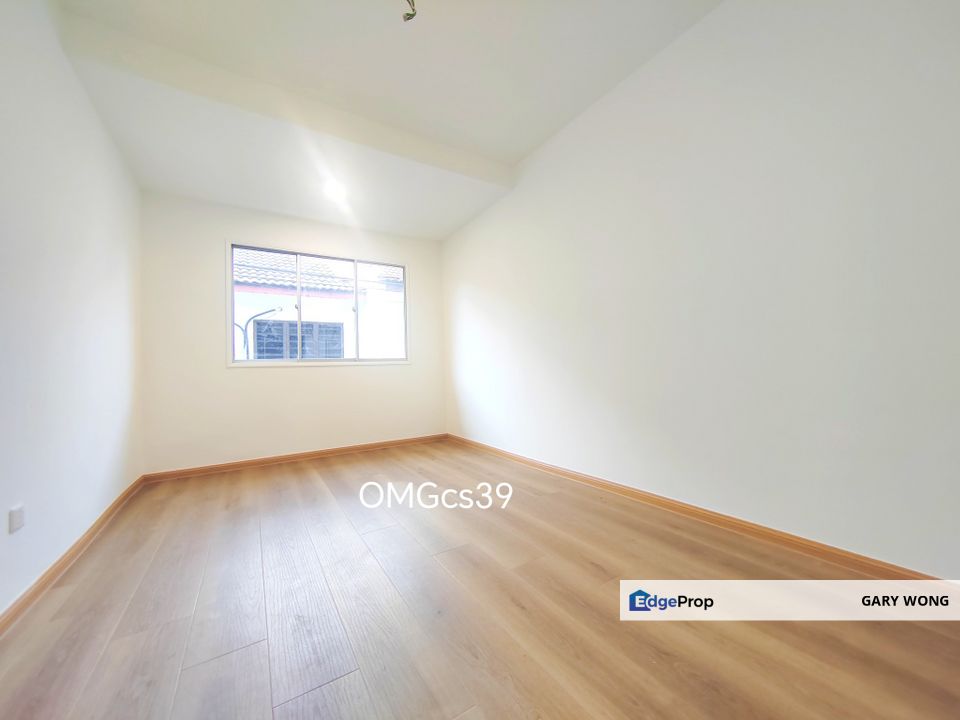 Taman Puchong Utama 9 Double Storey House Fully Renovated Extended Facing Field Freehold for Sale, Selangor, Puchong