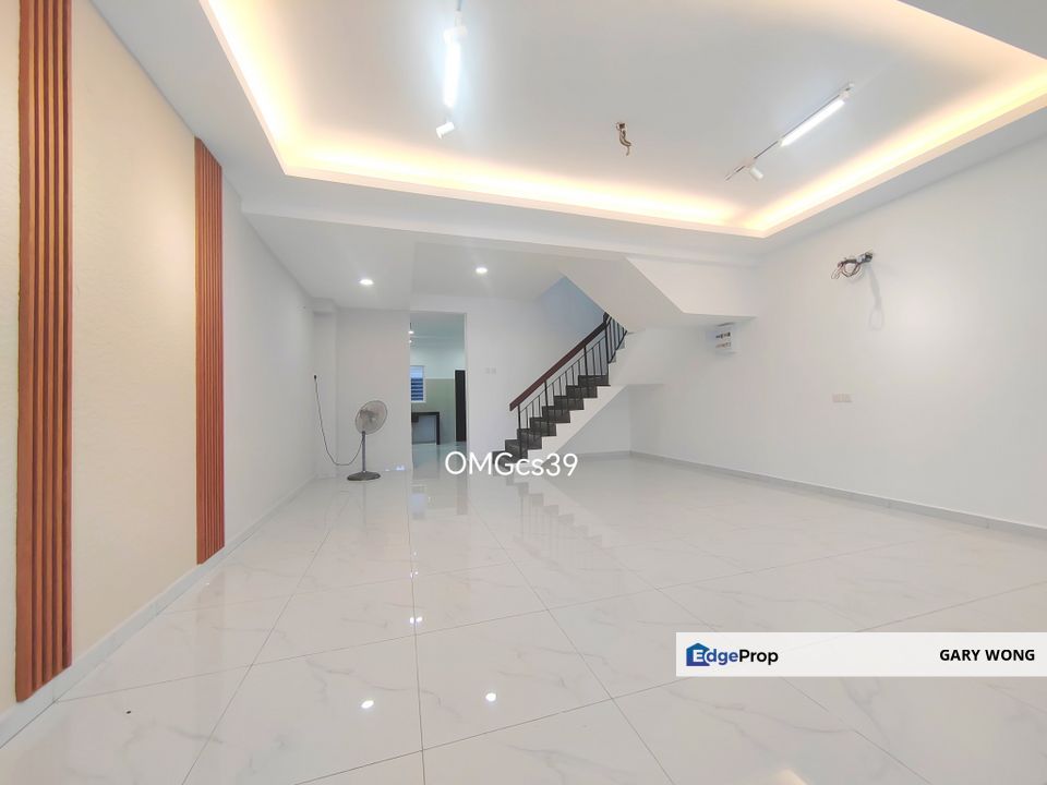 Taman Puchong Utama 9 Double Storey House Fully Renovated Extended Facing Field Freehold for Sale, Selangor, Puchong