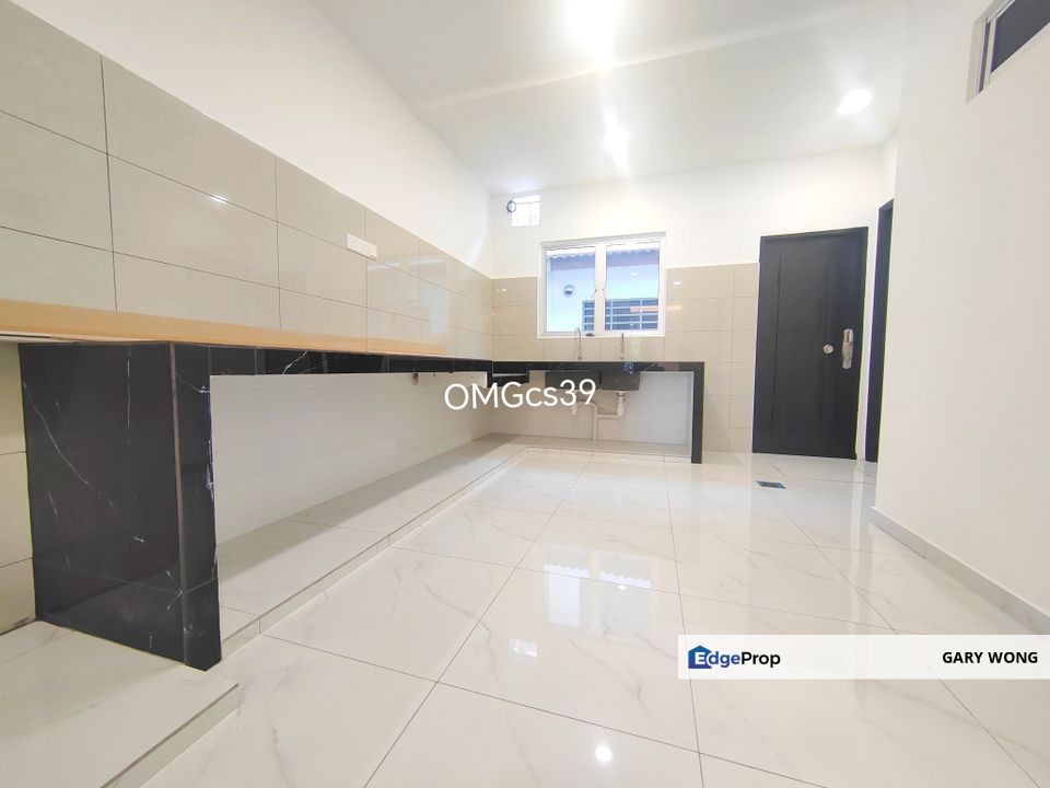 Taman Puchong Utama 9 Double Storey House Fully Renovated Extended Facing Field Freehold for Sale, Selangor, Puchong