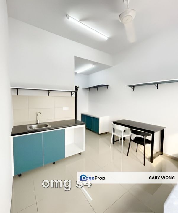 Midlands City Semenyih Service Residence 450sqft 2r2b Fully Furnished Renovated Gated Guarded for Sale, Selangor, Semenyih