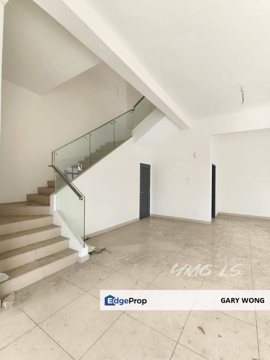 Canary Garden Bandar Bestari Klang 2 storey Semi D 40x80 Fully Renovated Extended Gated Guarded Freehold for Sale, Selangor, Klang