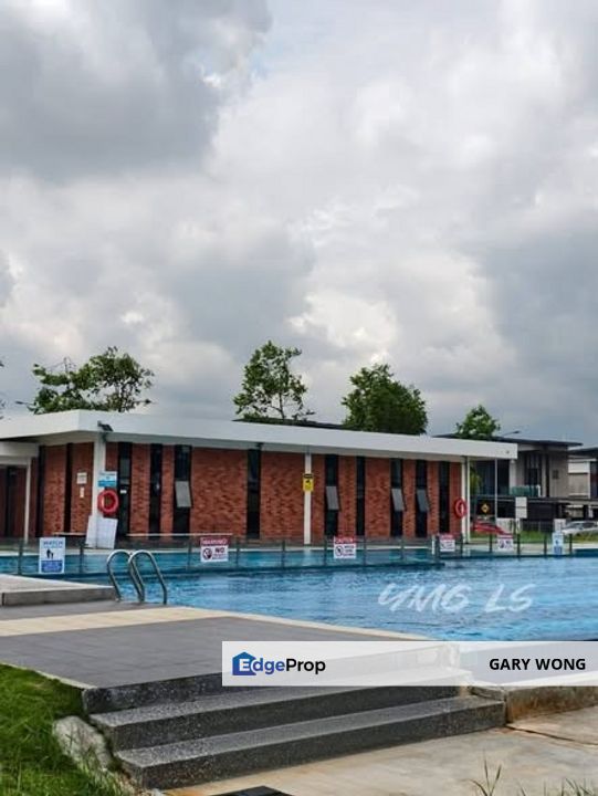 Canary Garden Bandar Bestari Klang 2 storey Semi D 40x80 Fully Renovated Extended Gated Guarded Freehold for Sale, Selangor, Klang